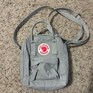 Fjallraven Kanken Sling Mini Grey